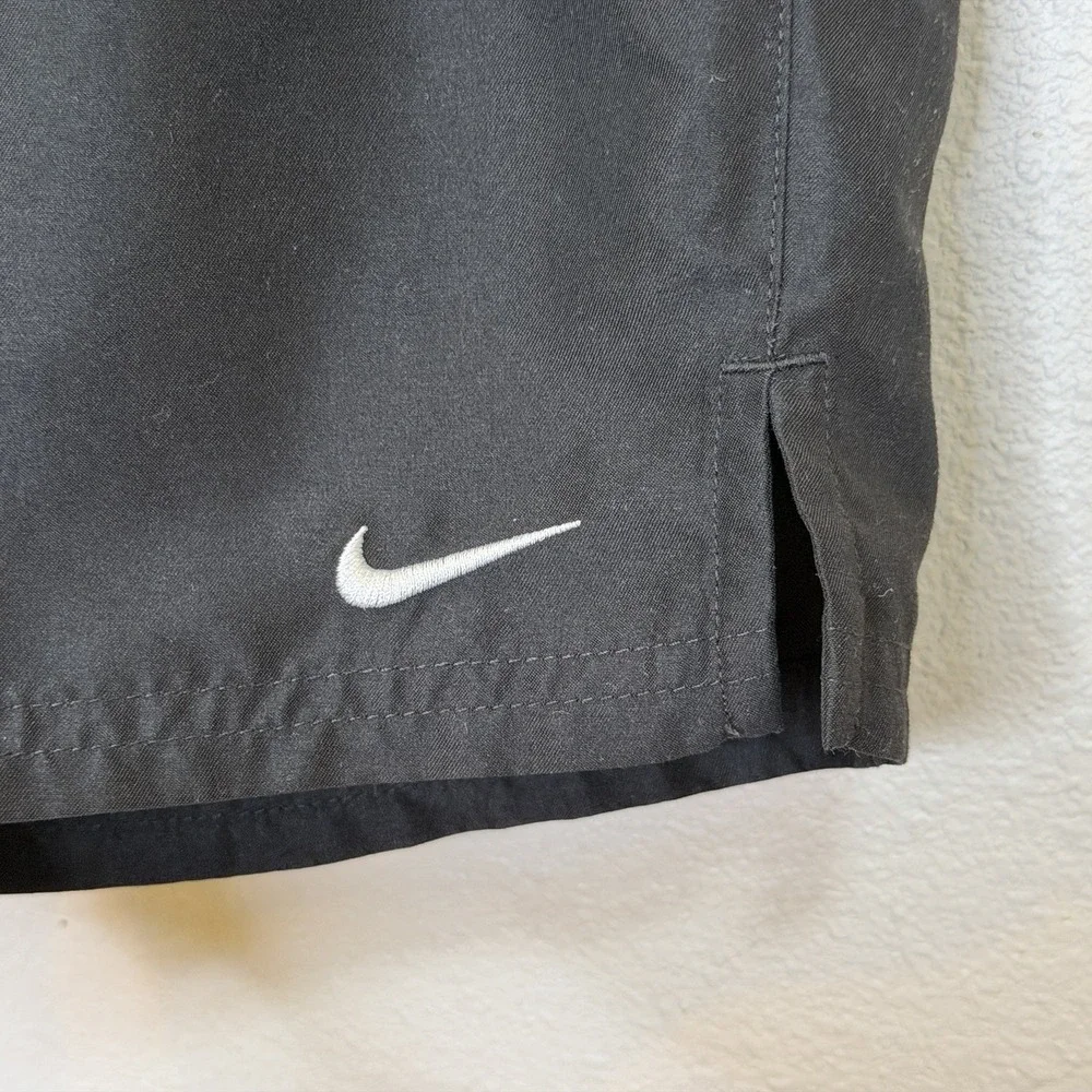 Nike Swim Trunks Mens Sz Small Black Elastic Drawstring Waist Mesh Lined Pockets